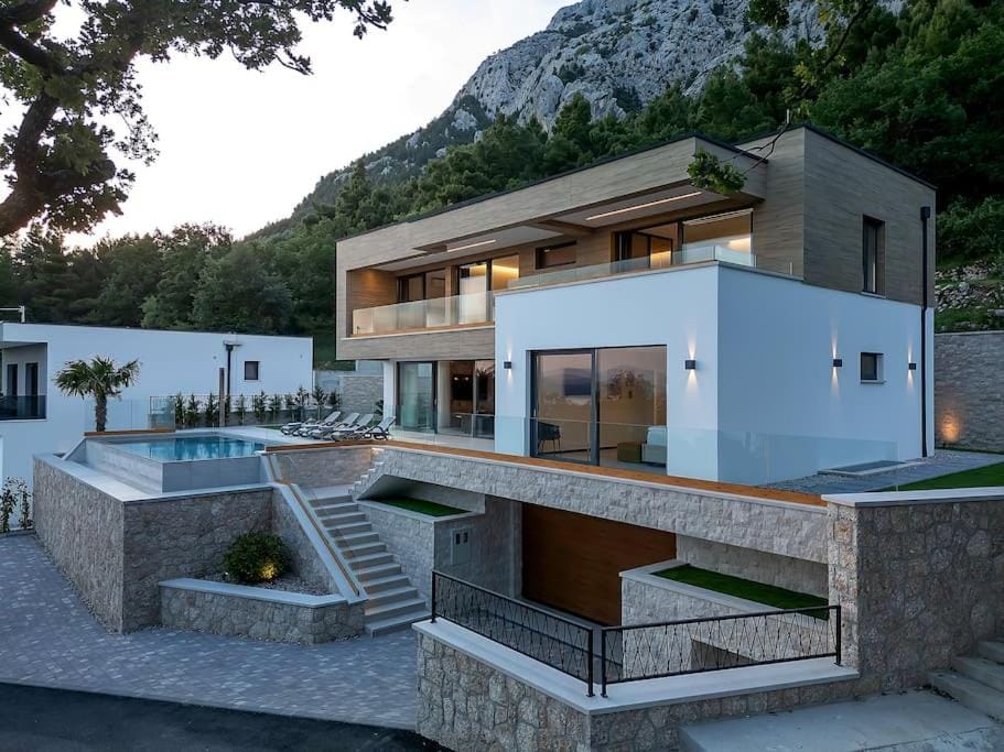 Villa Marta - Luxury Villa! - Makarska Exklusiv Villa in Baška Voda