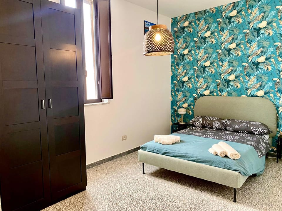 Bed, Photo of the whole room, Bedroom, wardrobe