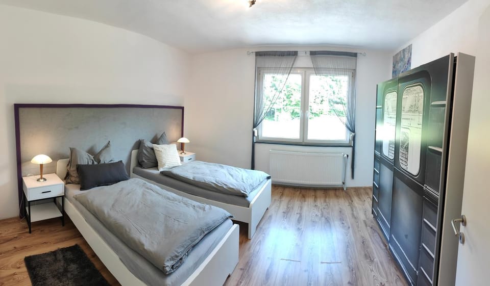 Bedroom, wardrobe