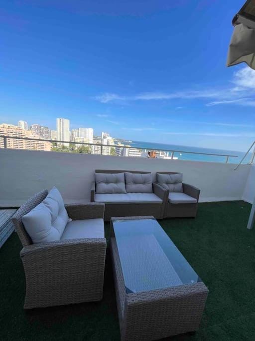 2 bed beachfront APT with pool and ocean view Apartment in Portimao