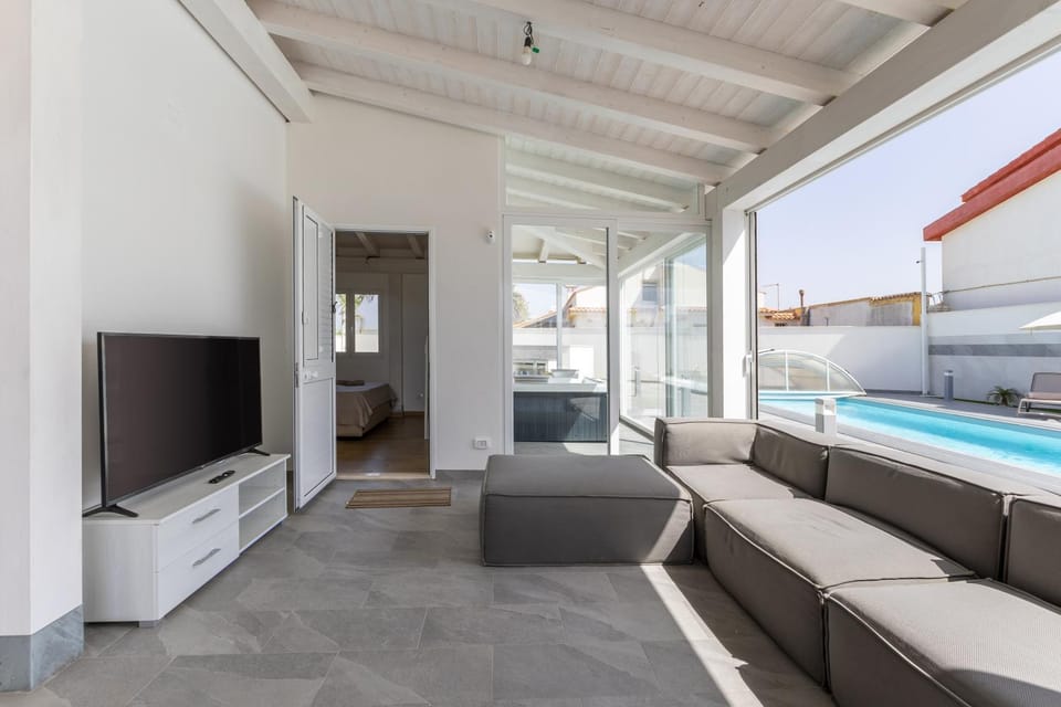 Property building, Living room