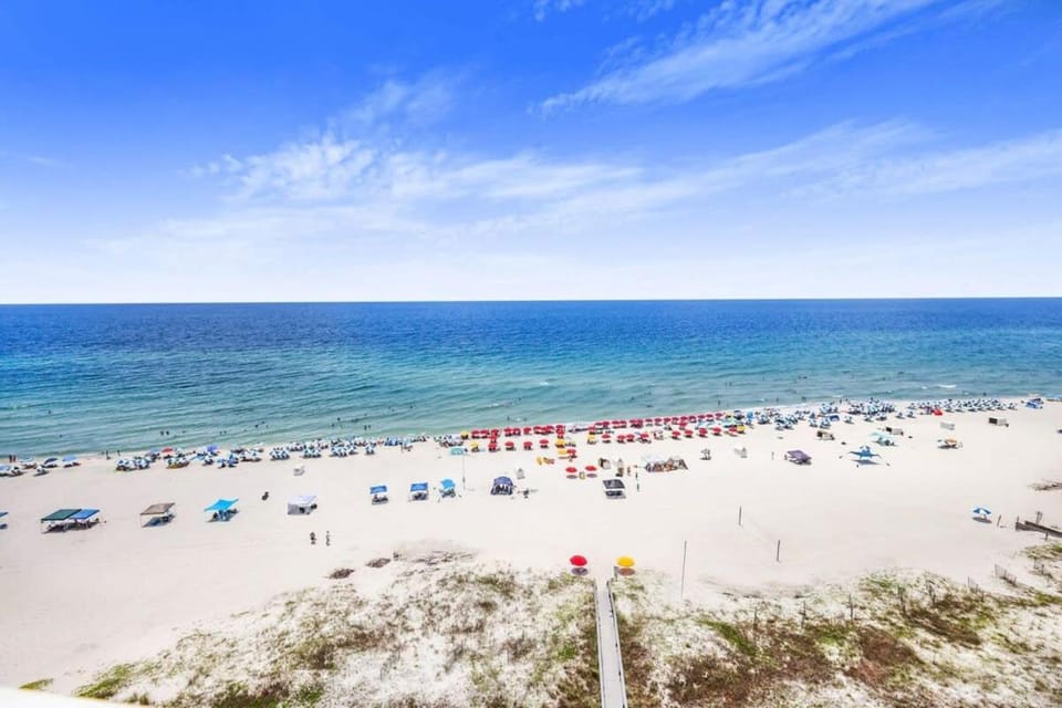 Windward Pointe 1006- Corner unit Amazing beach views House in Orange Beach
