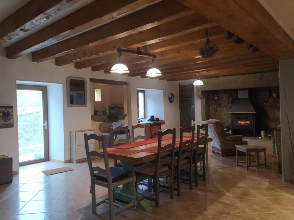 Gîte du cantou 6/7 personnes House in Occitanie