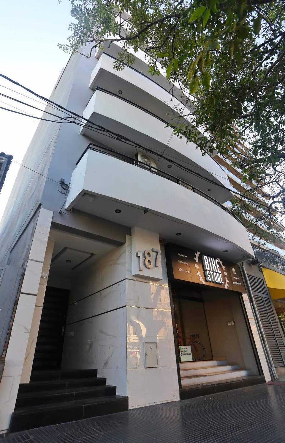 Property building, Facade/entrance