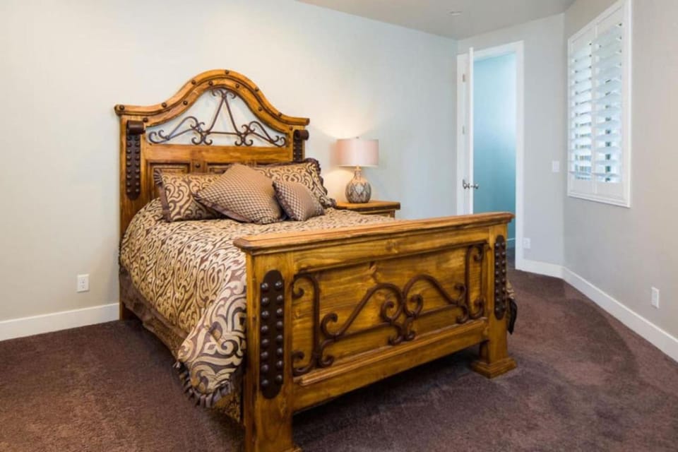 2094 Serenity Now in Coral Ridge House in Washington