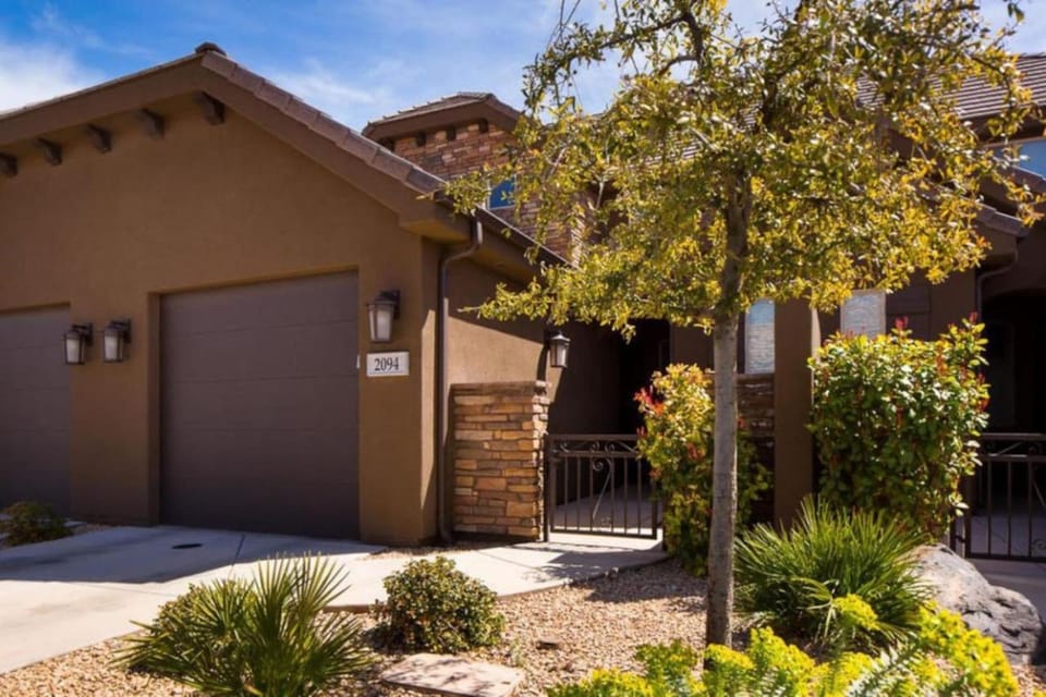 2094 Serenity Now in Coral Ridge House in Washington