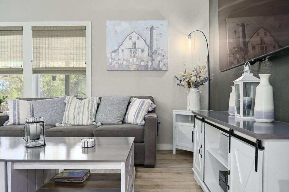 Sterling Serenity House in Lake Austin