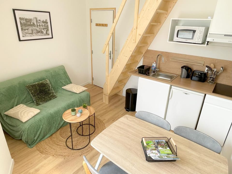 Living room, kitchen