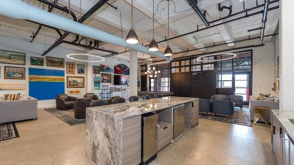 Landing at South Bank - 1 Bedroom in Manchester Apartment in Richmond