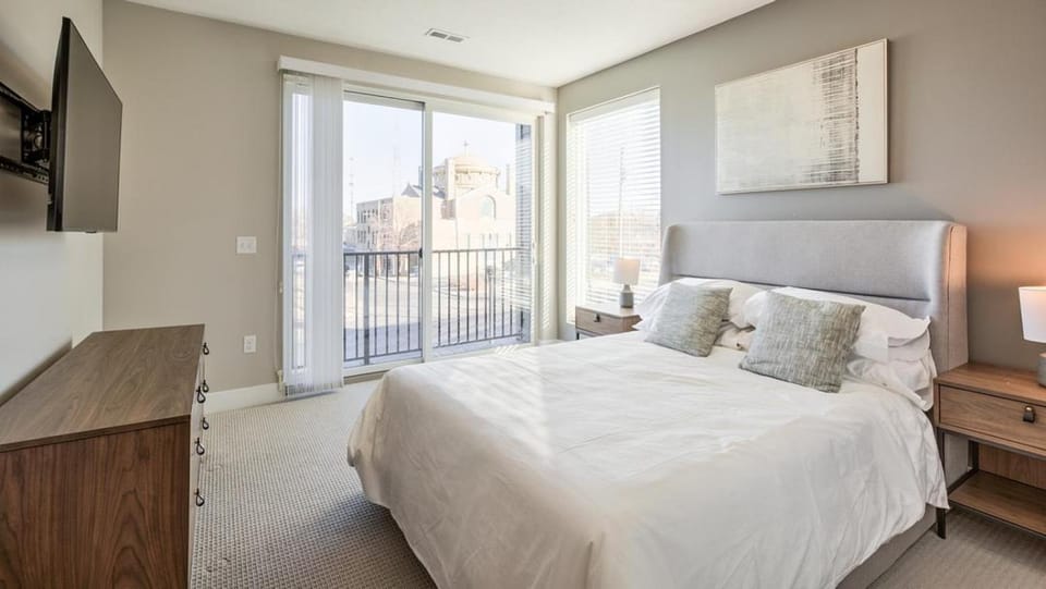Landing at South Bank - 1 Bedroom in Manchester Apartment in Richmond