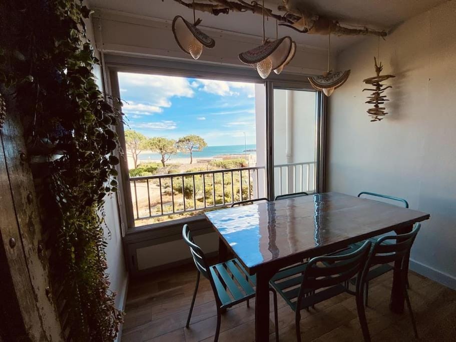 Dining area, Sea view