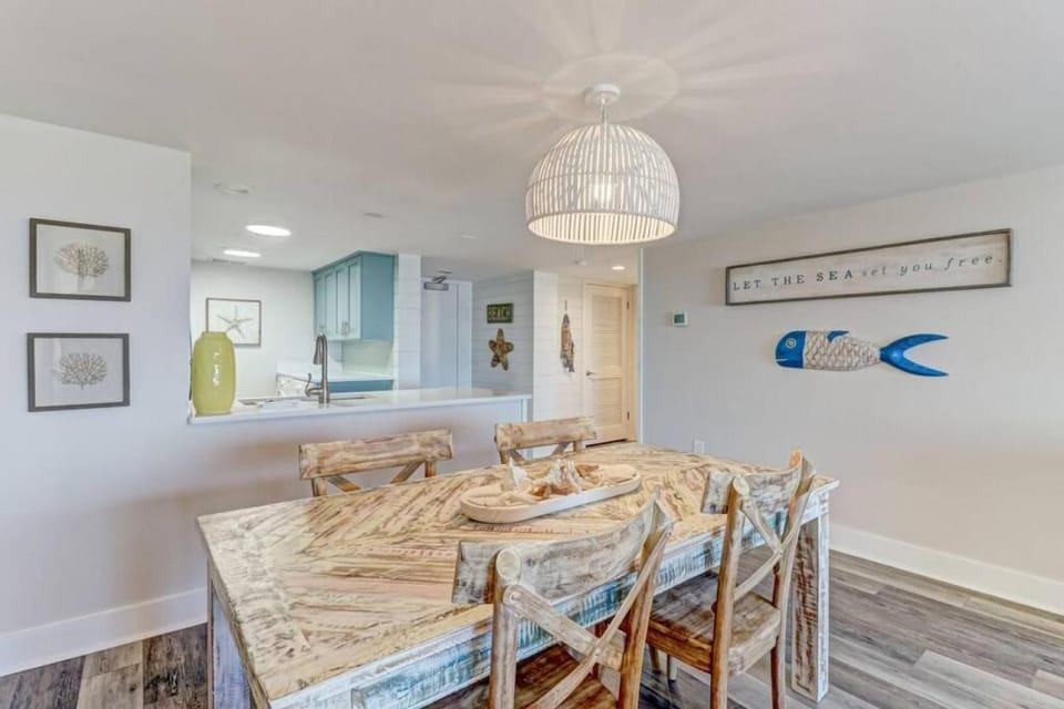 Amelia Surf and Racquet Club Condo - Oceanfront - Pools - Tennis Courts - Sleeps 4 House in Amelia Island