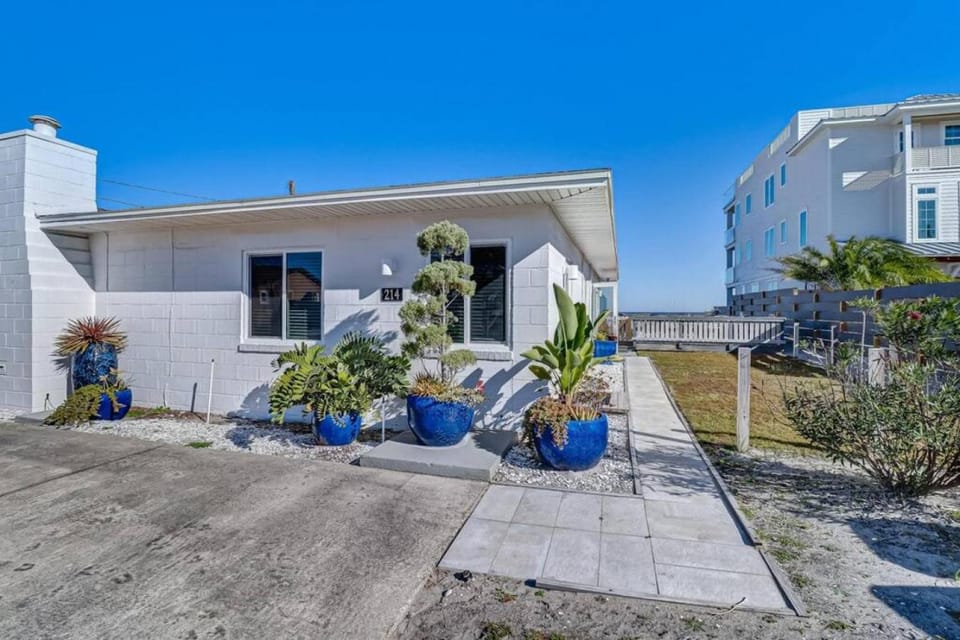 Coastal Cottage 214 - Large Ocean View Deck - Gas Grill Country House in Fernandina Beach
