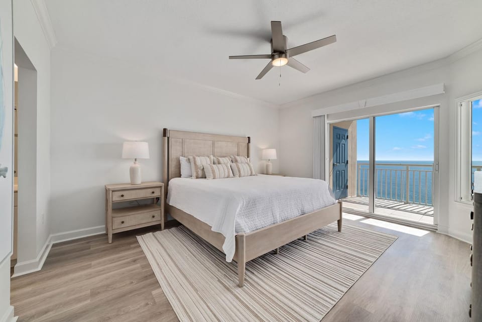 Admirals Quarters Unit 1509 House in Orange Beach