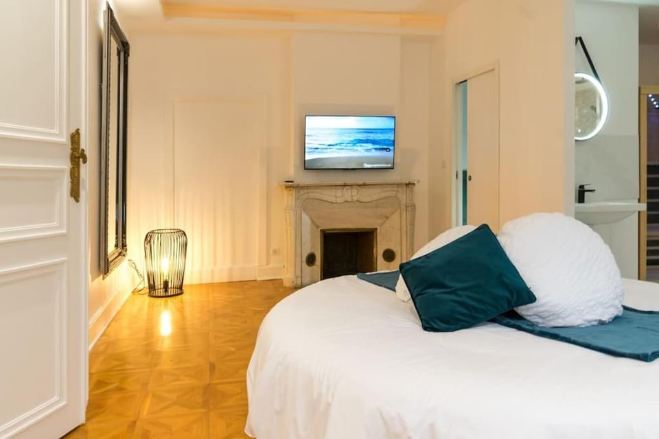 Suite Romantique Spa Privé Apartment in Grand Est