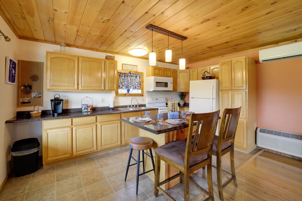 Charming Smokies Home Near National Park! House in Tennessee