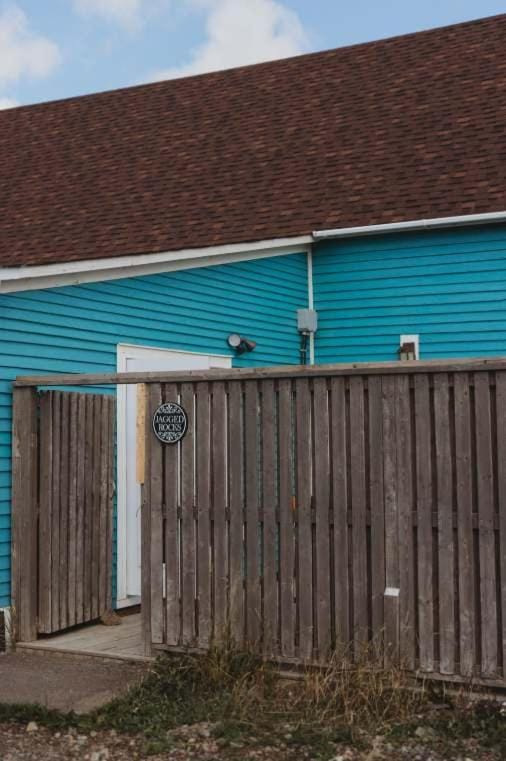Jagged Rocks Apartment in Twillingate