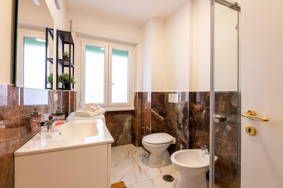 Shower, Toilet, Bathroom, bidet