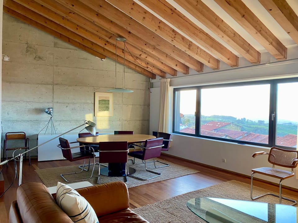 Panoramic Sea & Picos Europa view Apartment in Western coast of Cantabria