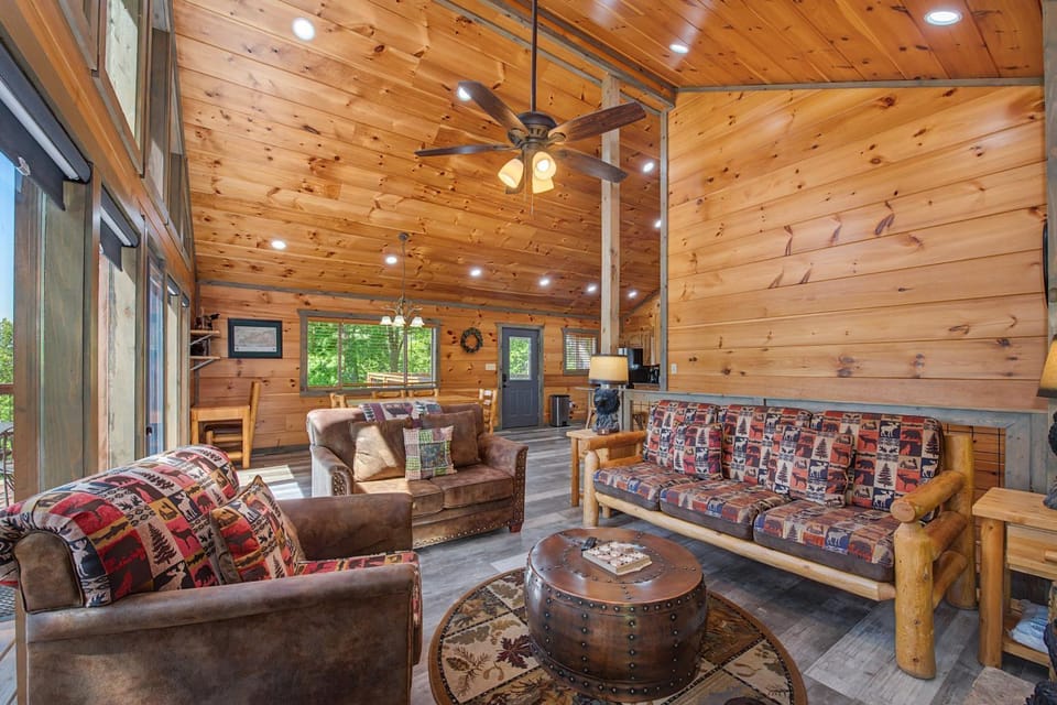Day, Living room, Seating area, furniture
