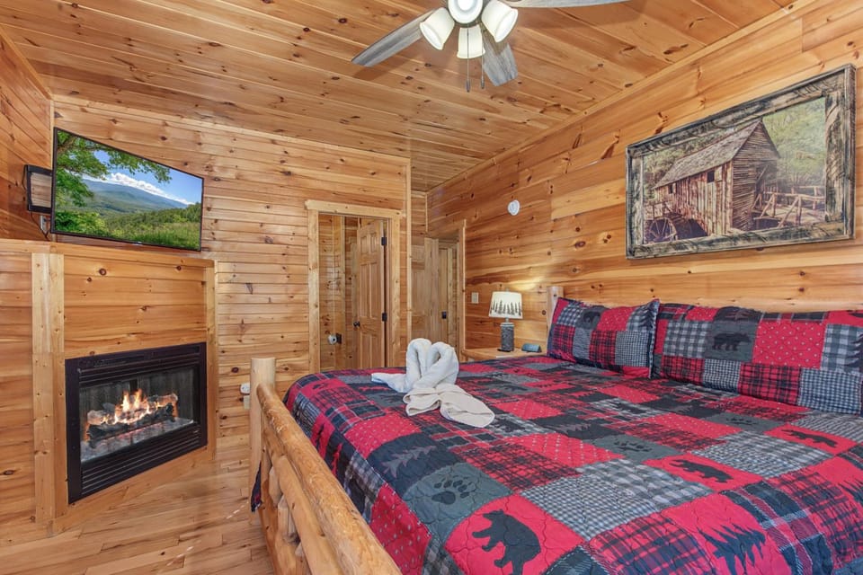 Bed, TV and multimedia, Bedroom, fireplace, furniture