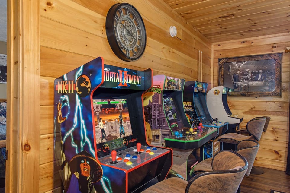 Game Room, Seating area, furniture