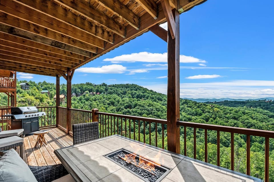 Hidden Heaven by Stony Brook Cabins Cabin in Sevier County