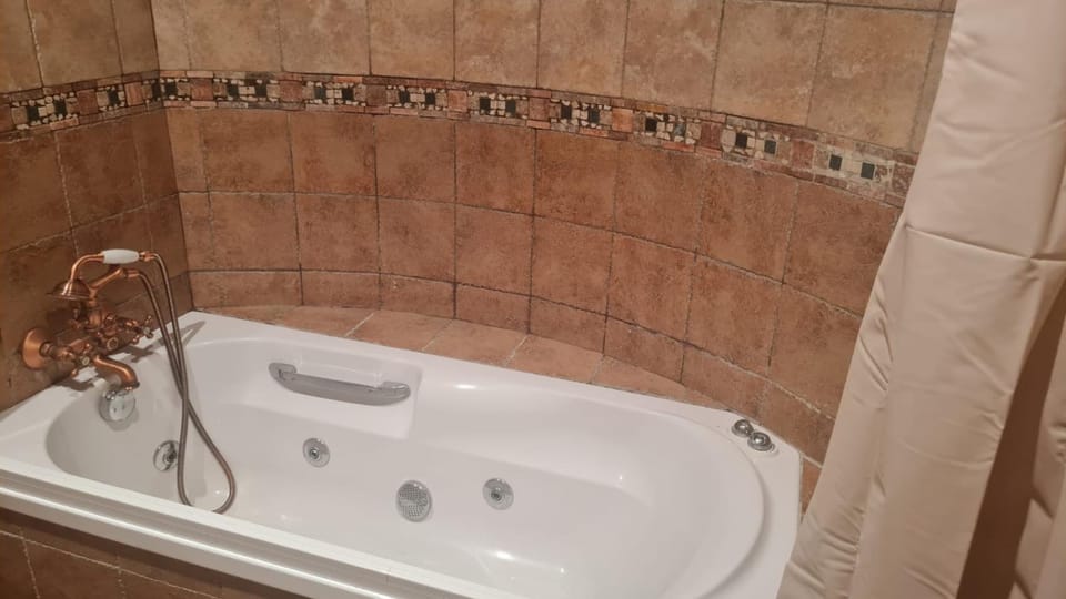 Bathroom, Bath