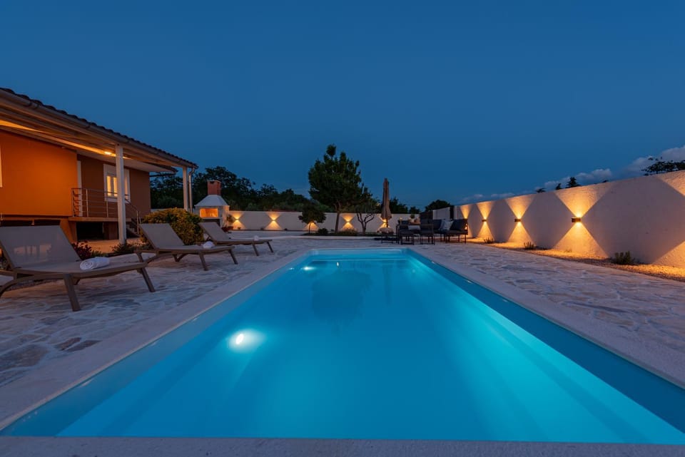 Garden, Swimming pool