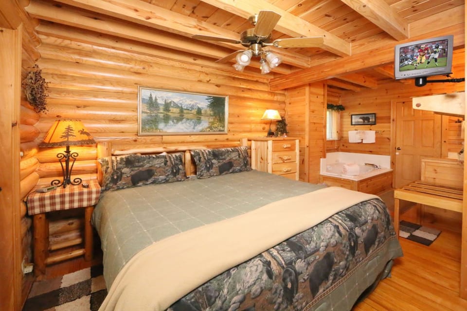 Smoky Cascades by Eden Crest Chalet in Pigeon Forge
