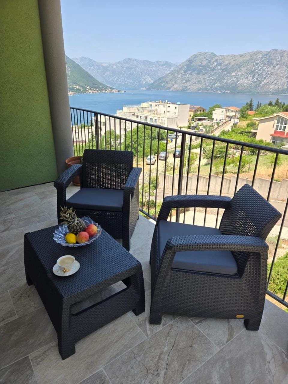 Luxury apartment with Sea view Apartment in Dobrota