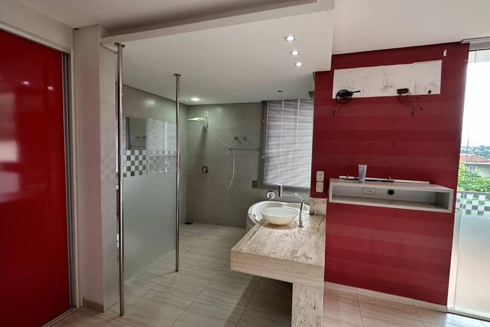 Shower, Bathroom, towels