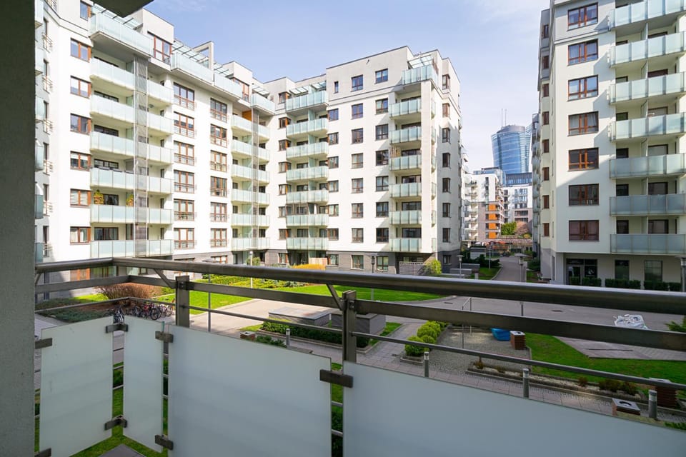 Property building, Day, Neighbourhood, View (from property/room), Balcony/Terrace, City view, Street view