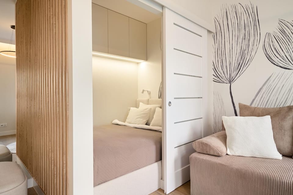 Bed, Living room, Photo of the whole room, Seating area, Bedroom, wardrobe