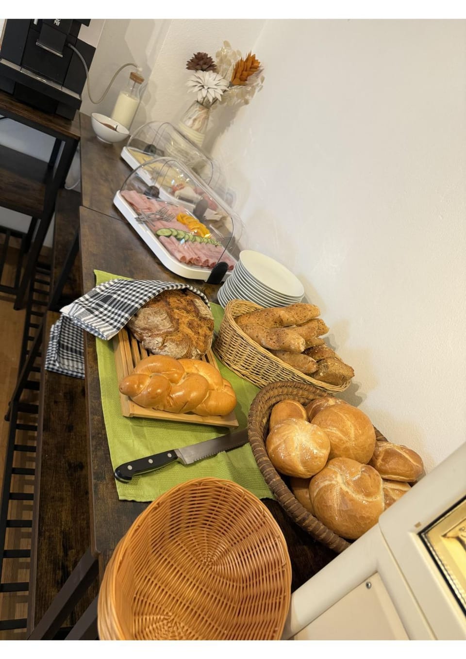 Breakfast, Buffet breakfast