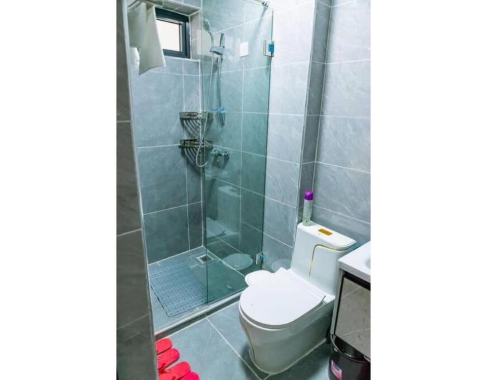 Shower, Bathroom, towels