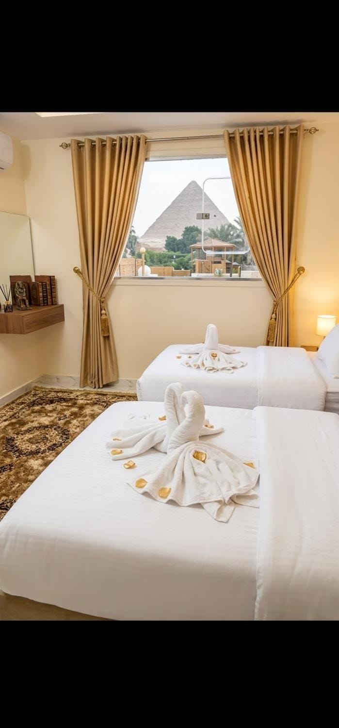 garden pyramid view Hotel in Egypt