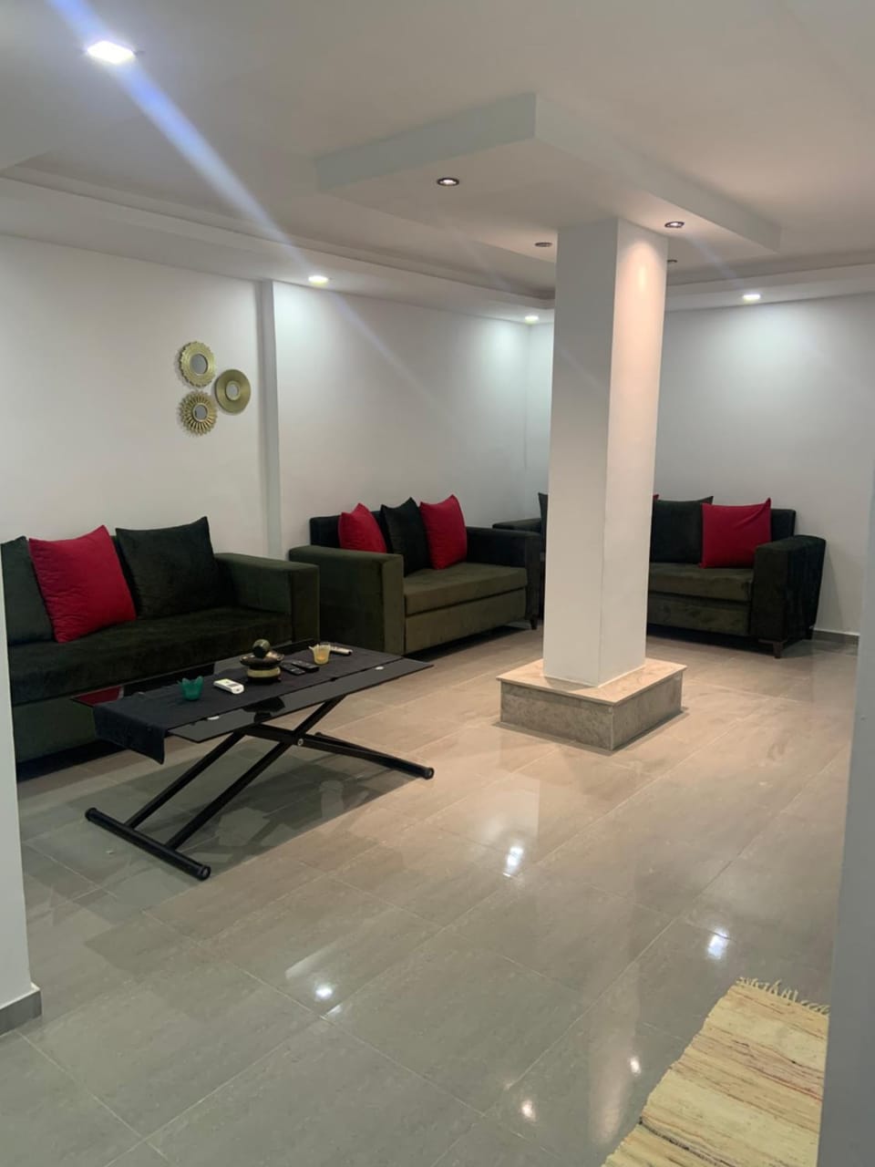 Living room, Seating area
