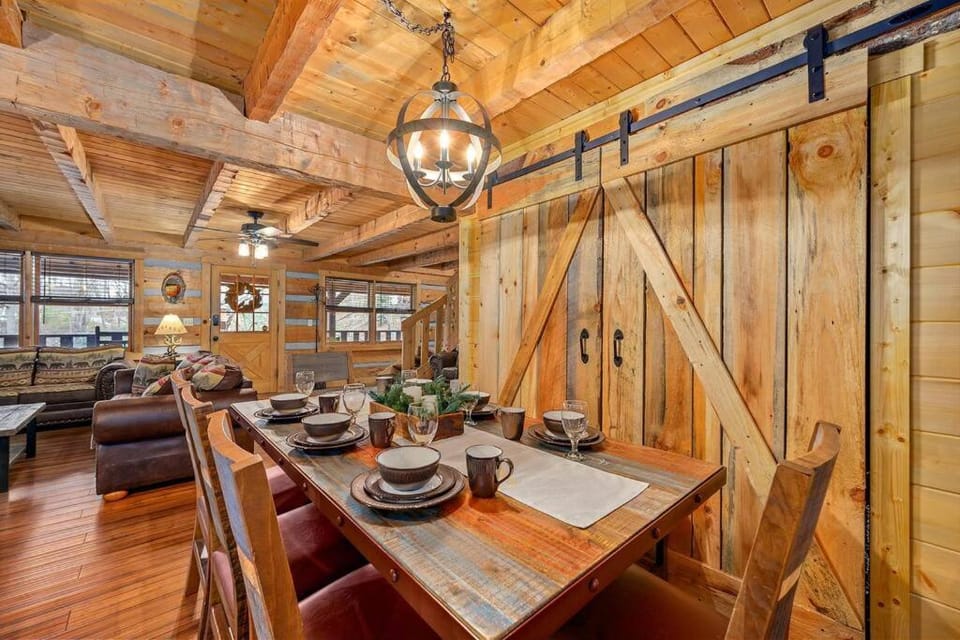 Living room, Dining area, Dinner