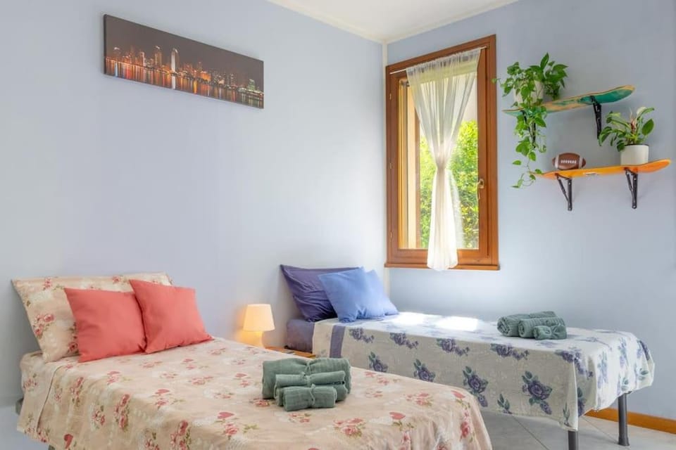 Casa Gelso - Garden, Free Wi-Fi, AC, 3 Bedroom Apartment in Vada