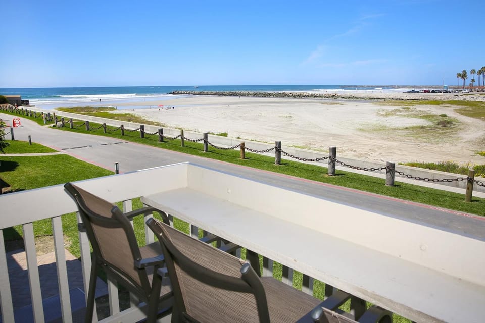 F4 - Beach Paradise House in Oceanside