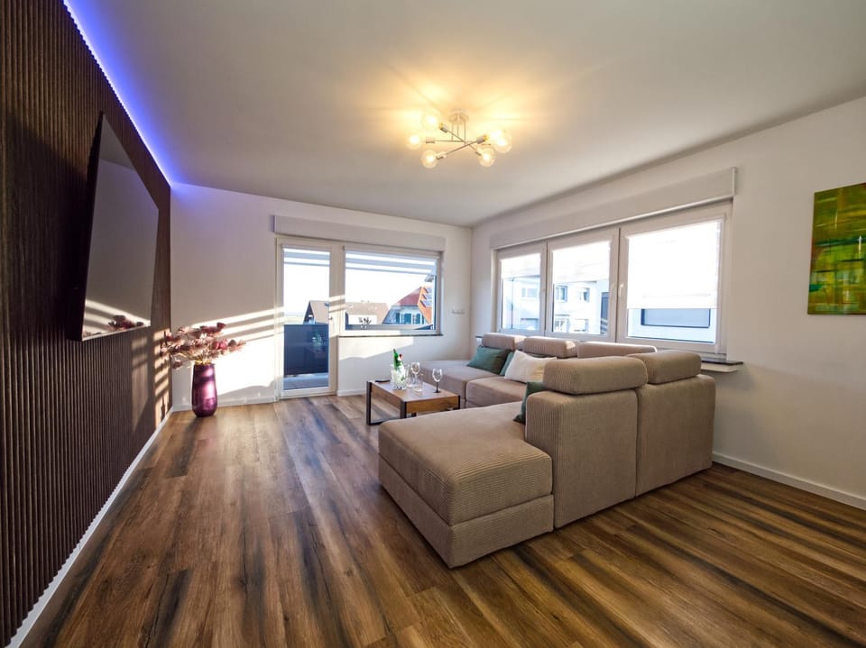 Living room, Photo of the whole room