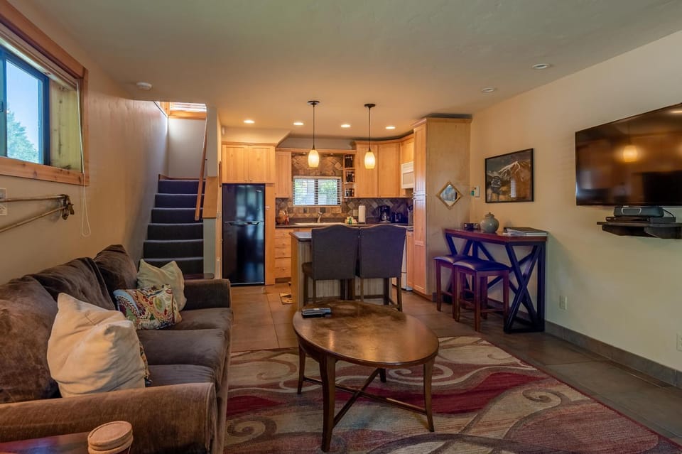 Alpine Villa Condo 1 House in Ketchum