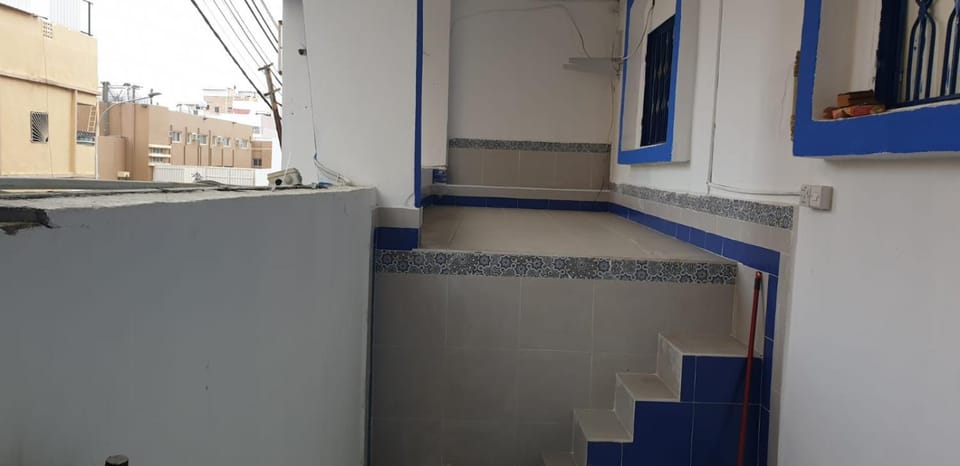 Property building, Breakfast