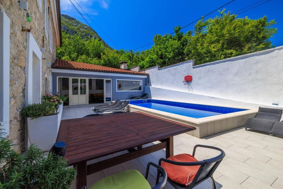 Patio, Balcony/Terrace