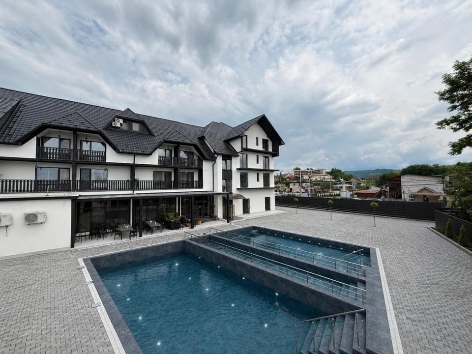 Edelweiss New 2026 Солотвино Inn in Ukraine