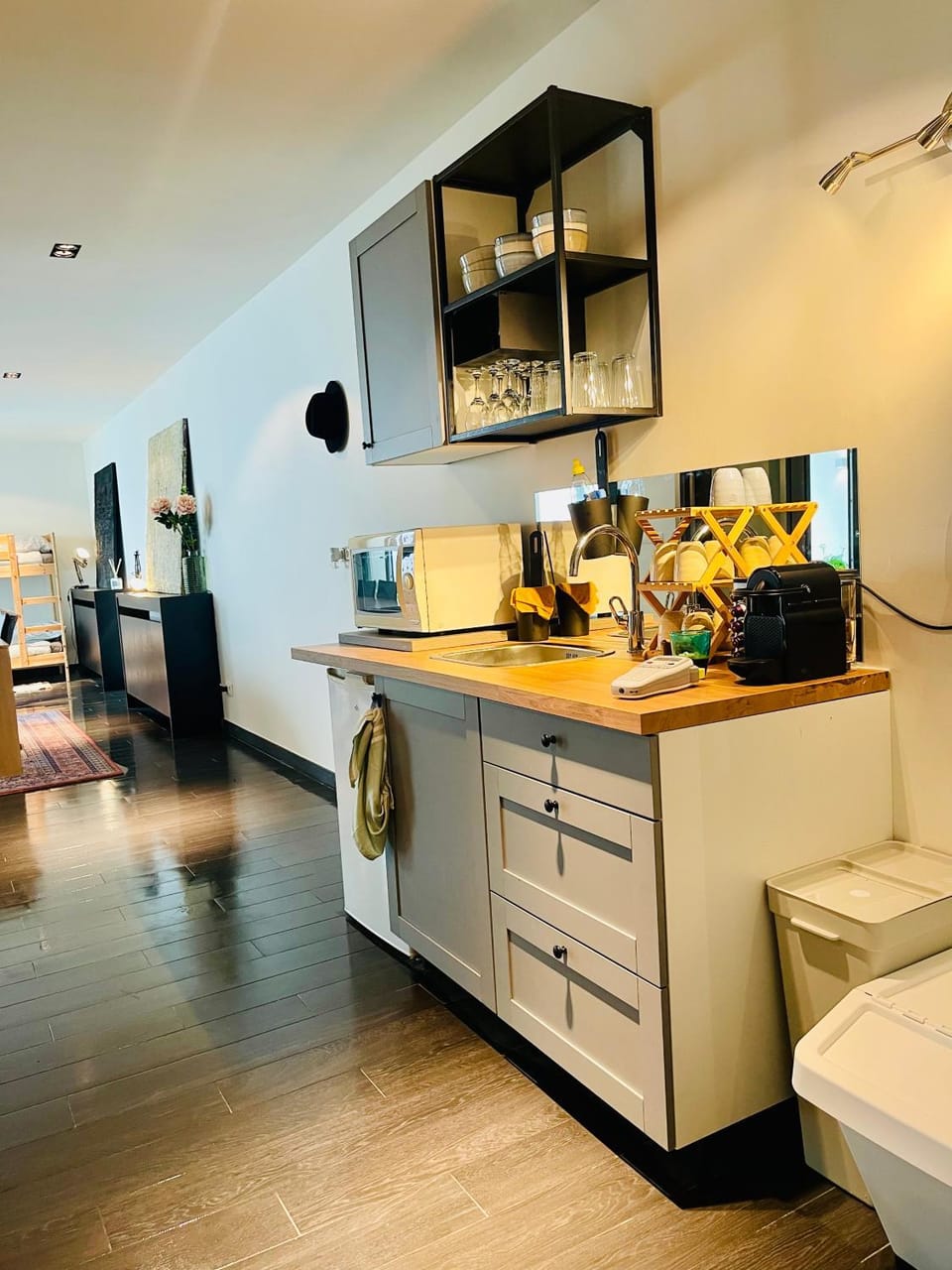 Kitchen or kitchenette