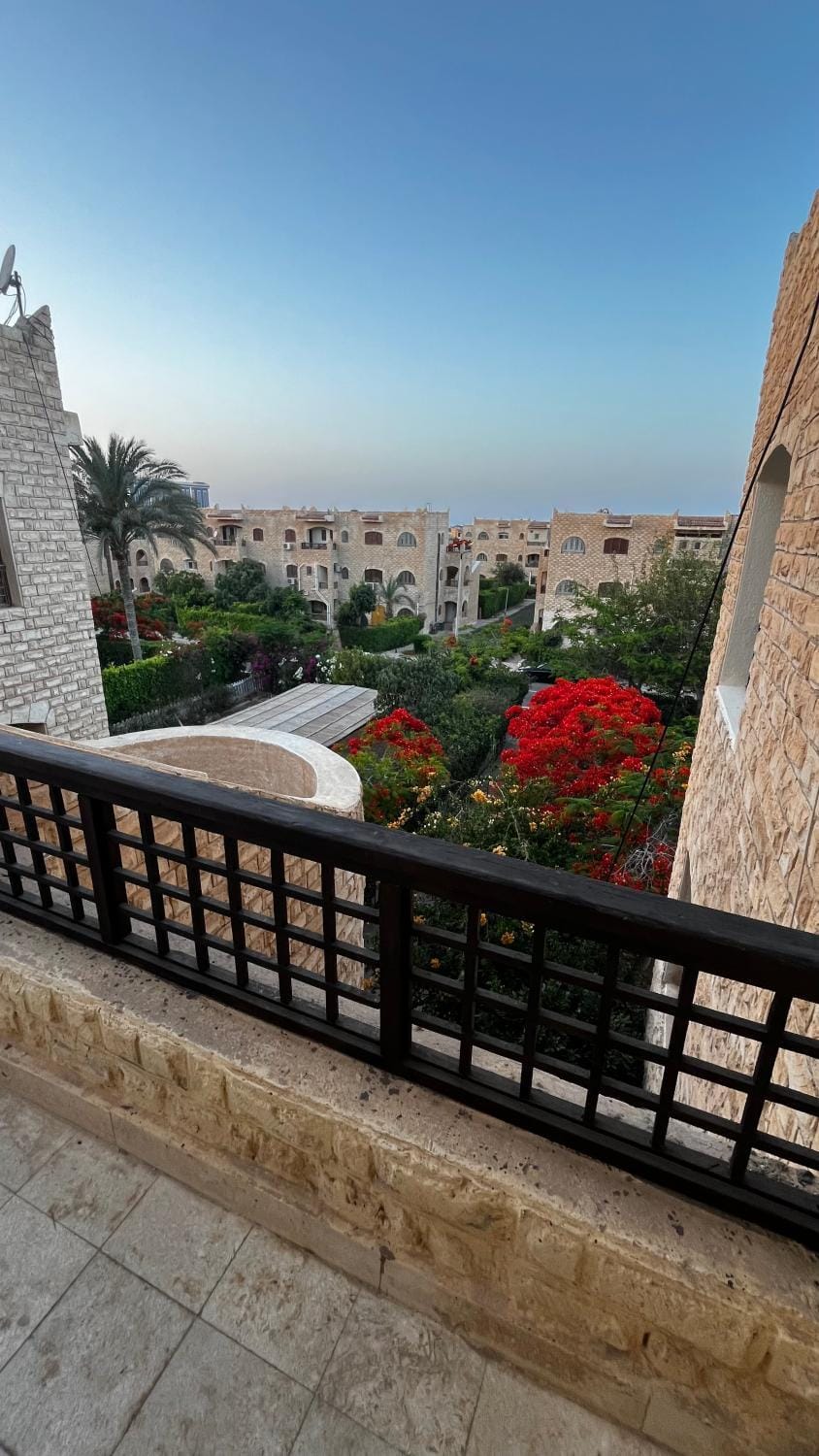 Property building, View (from property/room)