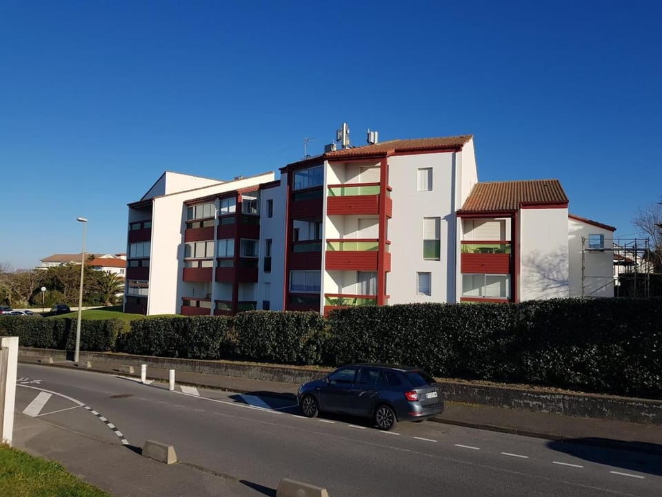 Property building, Parking