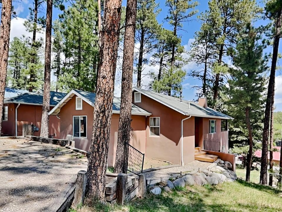 Property building, Natural landscape, Garden